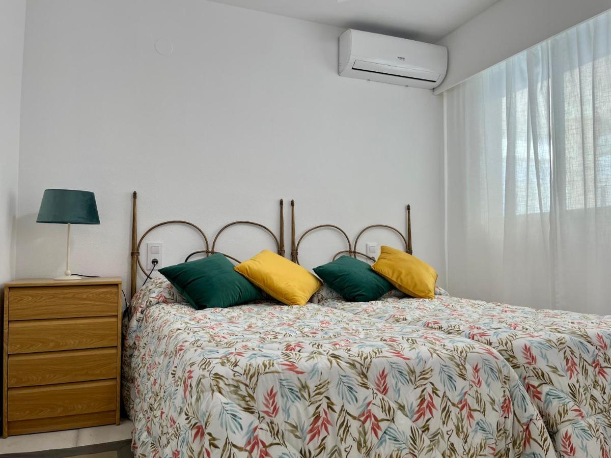 Modern Apartment On The Beach With Pool Calpe Eksteriør bilde