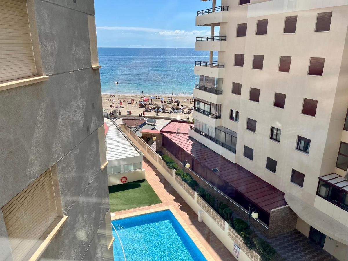 Modern Apartment On The Beach With Pool Calpe Eksteriør bilde