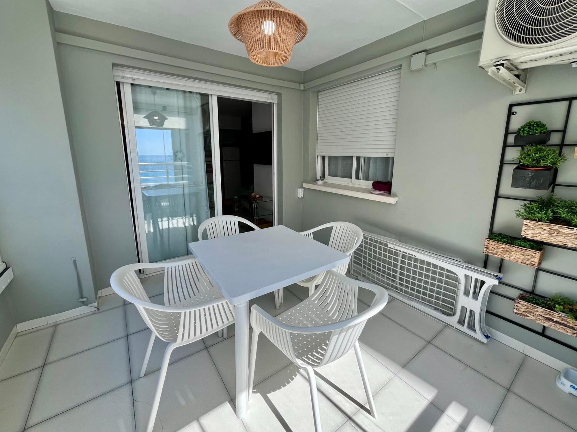 Modern Apartment On The Beach With Pool Calpe Eksteriør bilde